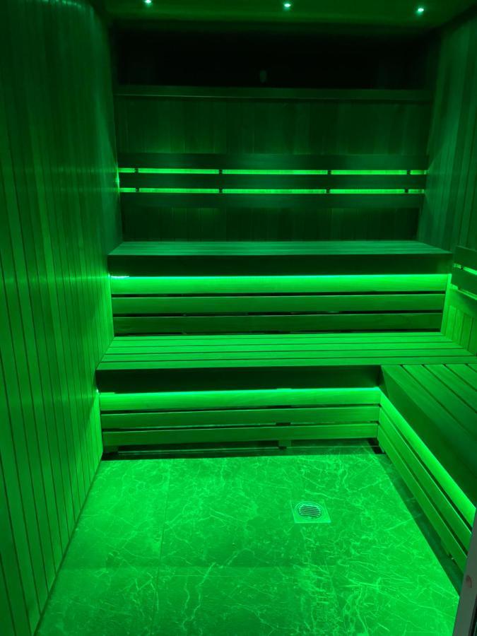 Deluxe Studios With Spa Included ポーツマス エクステリア 写真